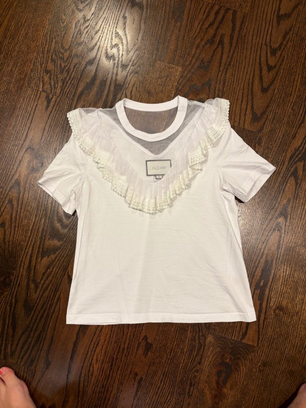 Alexis White Lace Ruffle Neck Short Sleeve Top Size 6